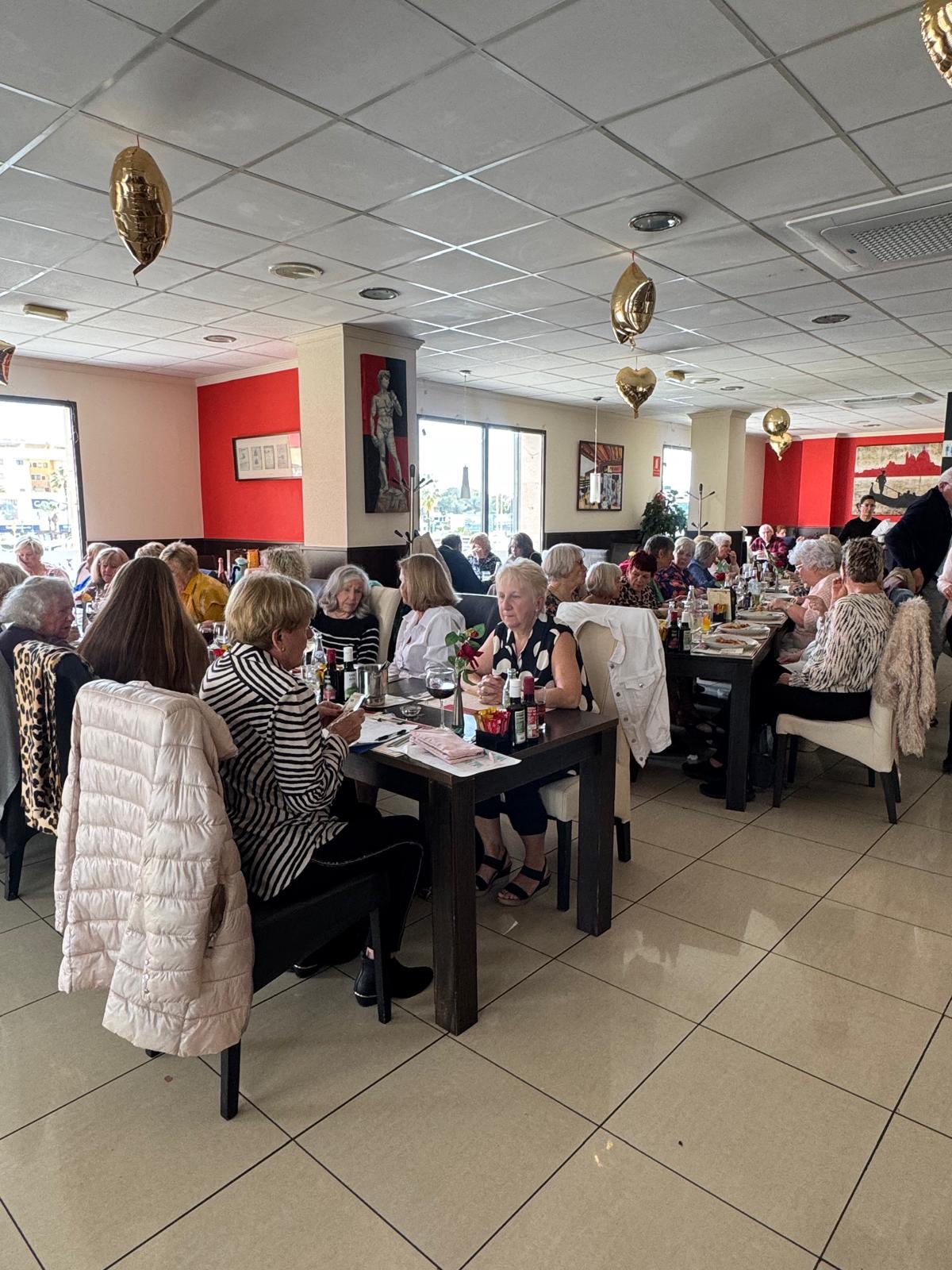 La Plazza II warm dining room