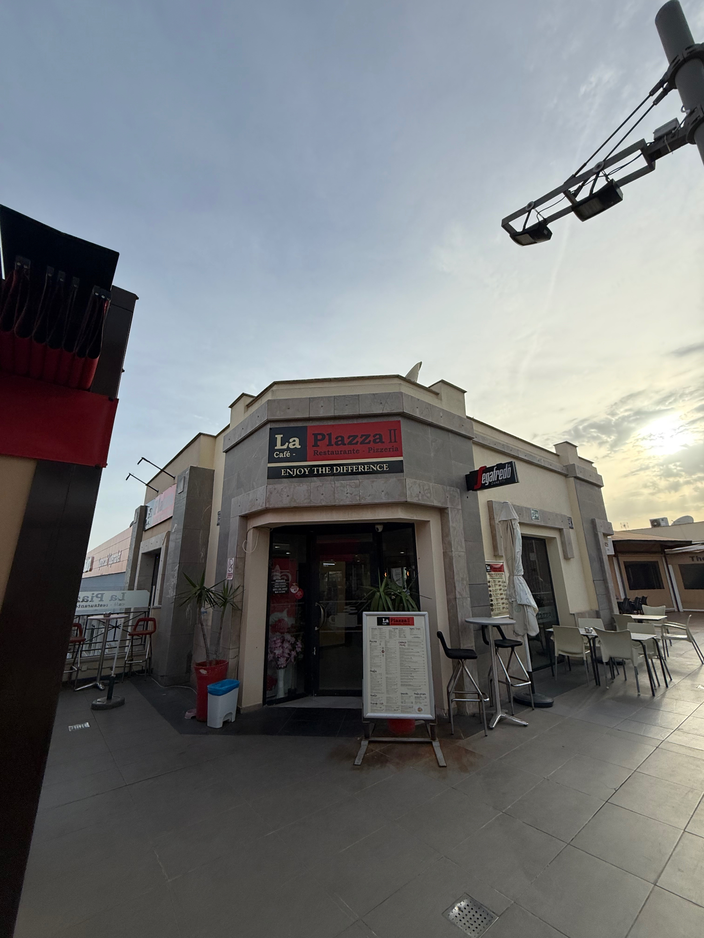 Side view of La Plazza II